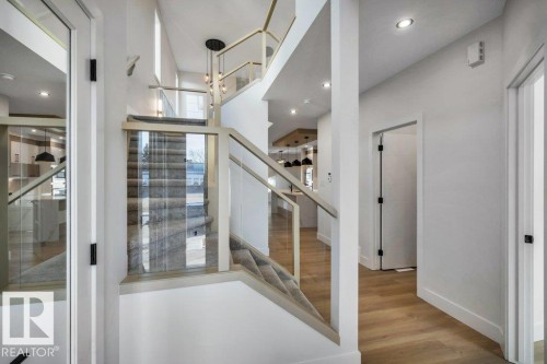 9907 68 Street, Edmonton, AB - Indoor Photo Showing Other Room