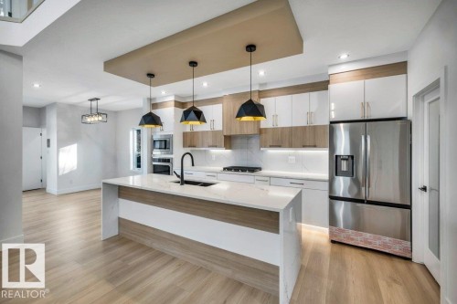 9907 68 Street, Edmonton, AB - Indoor Photo Showing Kitchen With Upgraded Kitchen
