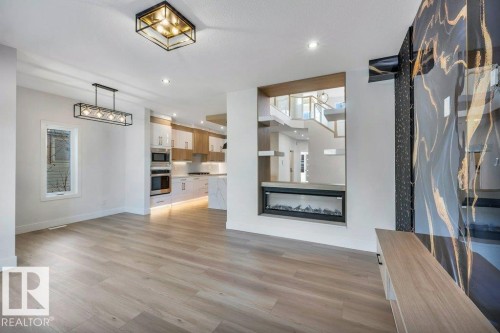 9907 68 Street, Edmonton, AB - Indoor