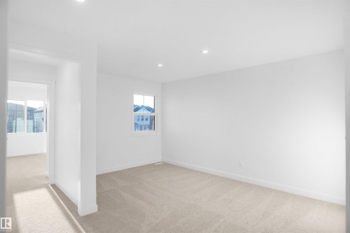 17333 6A Street, Edmonton, AB - Indoor Photo Showing Other Room