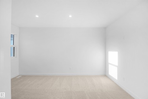 17333 6A Street, Edmonton, AB - Indoor Photo Showing Other Room