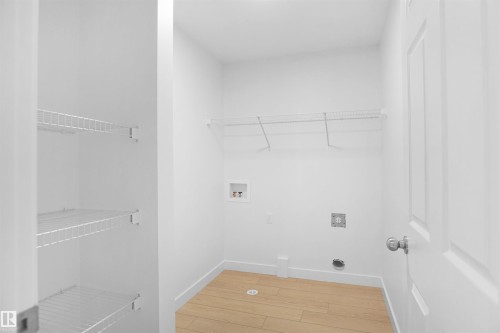 17333 6A Street, Edmonton, AB - Indoor With Storage