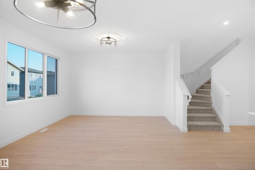 17333 6A Street, Edmonton, AB - Indoor Photo Showing Other Room