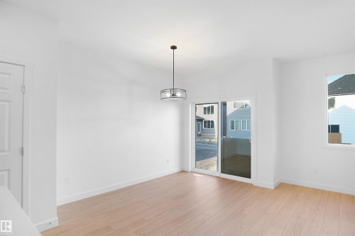 17333 6A Street, Edmonton, AB - Indoor Photo Showing Other Room