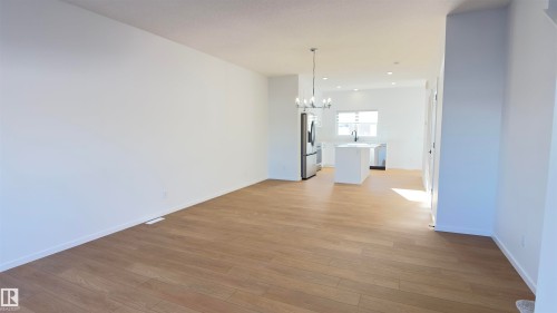 2251 Alces Drive, Edmonton, AB - Indoor