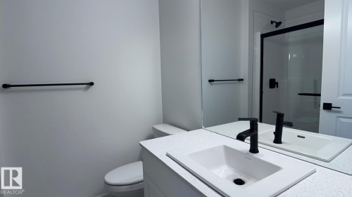 2251 Alces Drive, Edmonton, AB - Indoor Photo Showing Bathroom