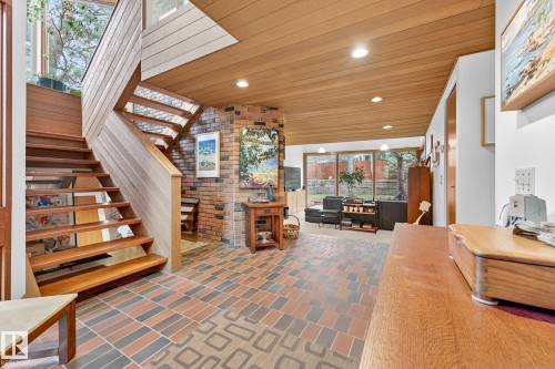 171 Brander Drive, Edmonton, AB -  Photo Showing Other Room