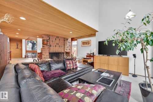 171 Brander Drive, Edmonton, AB - Indoor Photo Showing Living Room With Fireplace