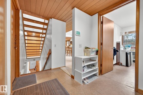 171 Brander Drive, Edmonton, AB - Indoor Photo Showing Other Room