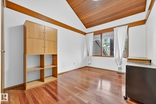 171 Brander Drive, Edmonton, AB - Indoor Photo Showing Other Room