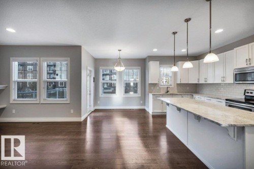 728 43 Avenue, Edmonton, AB - Indoor Photo Showing Kitchen With Upgraded Kitchen