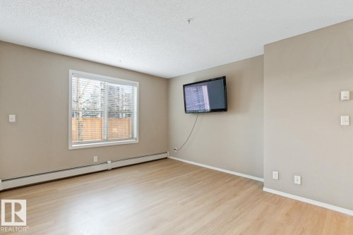 110 12035 22 Avenue Sw, Edmonton, AB - Indoor Photo Showing Other Room