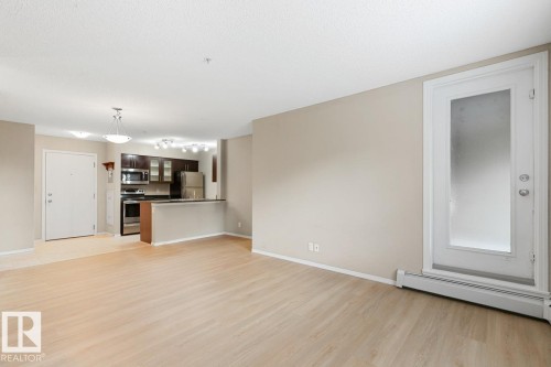 110 12035 22 Avenue Sw, Edmonton, AB - Indoor
