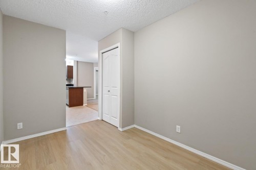 110 12035 22 Avenue Sw, Edmonton, AB - Indoor Photo Showing Other Room