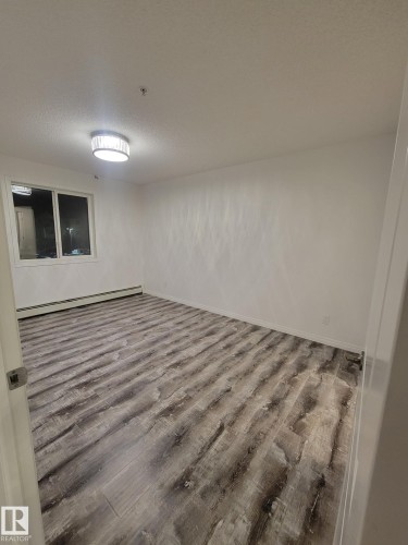 234 16221 95 Street, Edmonton, AB - Indoor Photo Showing Other Room