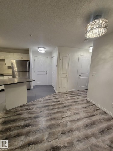 234 16221 95 Street, Edmonton, AB - Indoor