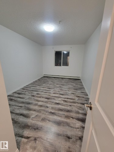 234 16221 95 Street, Edmonton, AB - Indoor Photo Showing Other Room