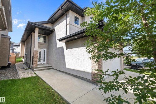 550 Albany Way, Edmonton, AB - Outdoor