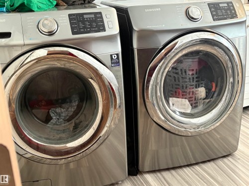 4813 52 Avenue, Elk Point, AB - Indoor Photo Showing Laundry Room