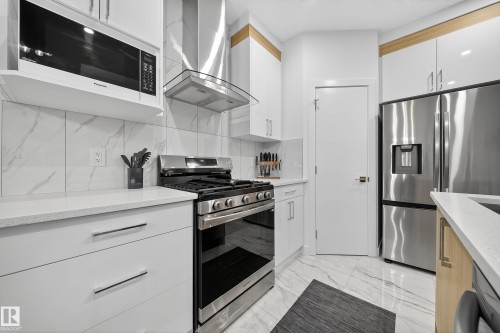 3605 41 Ave, Beaumont, AB - Indoor Photo Showing Kitchen With Upgraded Kitchen