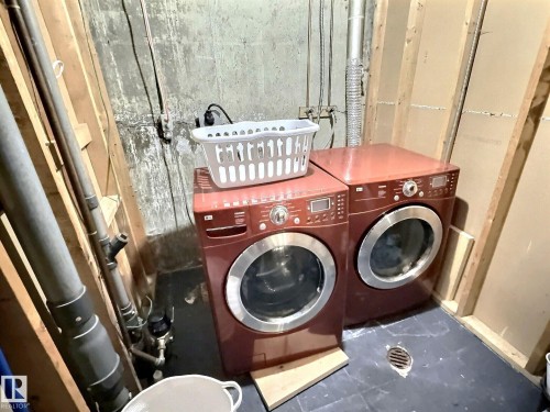 17119 82 Avenue, Edmonton, AB - Indoor Photo Showing Laundry Room