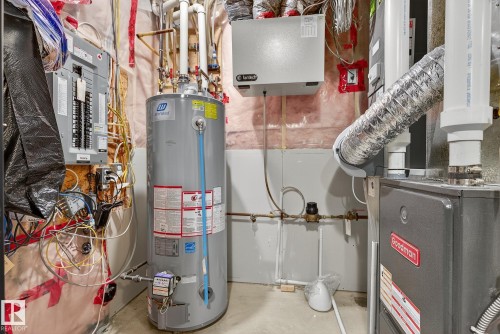 6121 175A Avenue, Edmonton, AB - Indoor Photo Showing Basement