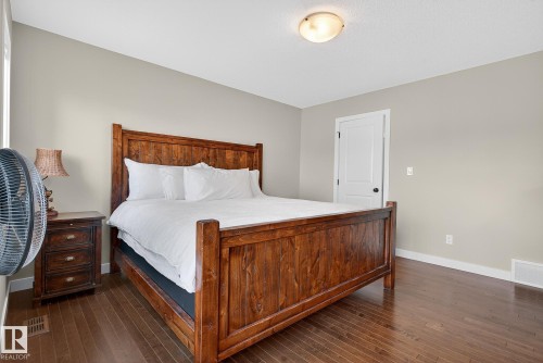 6121 175A Avenue, Edmonton, AB - Indoor Photo Showing Bedroom