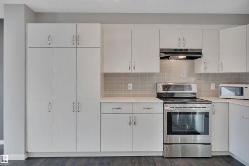 17236 9A Avenue, Edmonton, AB - Indoor Photo Showing Kitchen