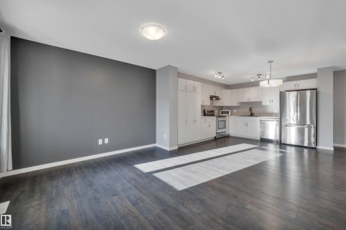 17236 9A Avenue, Edmonton, AB - Indoor Photo Showing Kitchen