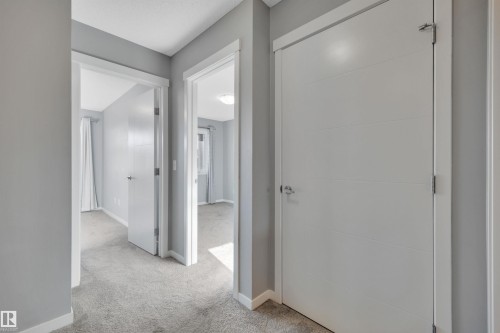 17236 9A Avenue, Edmonton, AB - Indoor Photo Showing Other Room