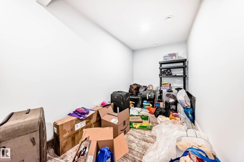 6159 12 Avenue Sw, Edmonton, AB - Indoor Photo Showing Other Room