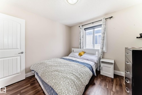 6159 12 Avenue Sw, Edmonton, AB - Indoor Photo Showing Bedroom