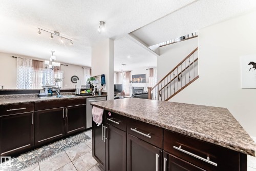 6159 12 Avenue Sw, Edmonton, AB - Indoor Photo Showing Kitchen