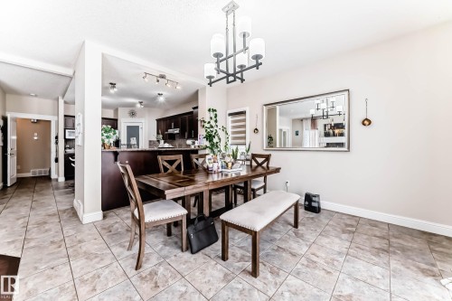 6159 12 Avenue Sw, Edmonton, AB - Indoor Photo Showing Dining Room