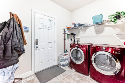 6159 12 Avenue Sw, Edmonton, AB - Indoor Photo Showing Laundry Room