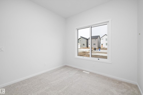 9107 Elves Loop, Edmonton, AB - Indoor Photo Showing Other Room