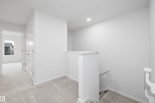 9107 Elves Loop, Edmonton, AB - Indoor Photo Showing Other Room