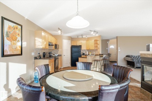 1969 Garnett Way, Edmonton, AB - Indoor Photo Showing Dining Room