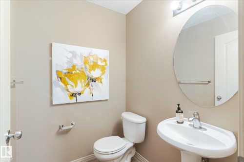1969 Garnett Way, Edmonton, AB - Indoor Photo Showing Bathroom