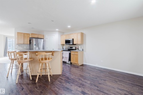 1124 37A Avenue, Edmonton, AB - Indoor Photo Showing Kitchen