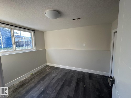 9130 83 Avenue, Edmonton, AB - Indoor