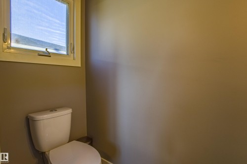 157 Brookwood Drive, Spruce Grove, AB - Indoor Photo Showing Bathroom