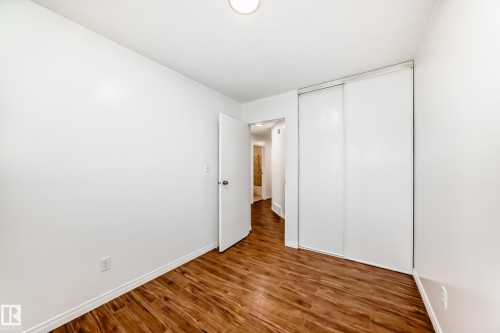 1536 Millwoods Road E, Edmonton, AB - Indoor Photo Showing Other Room