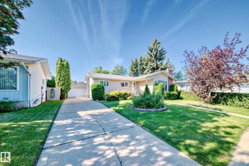 17719 84 Avenue, Edmonton, AB - Outdoor