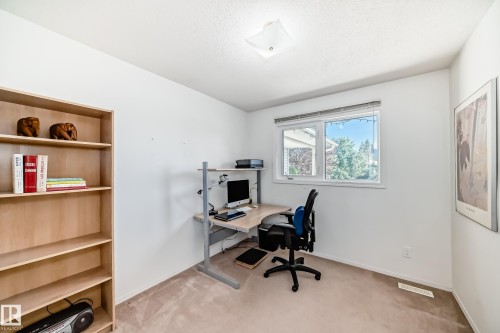 17719 84 Avenue, Edmonton, AB - Indoor Photo Showing Office
