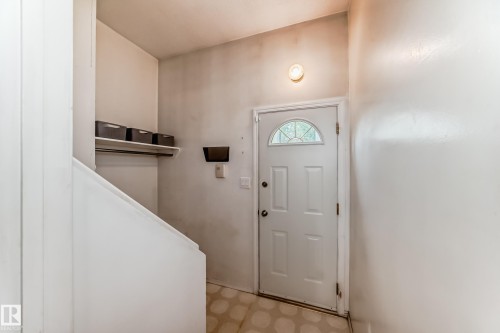 17719 84 Avenue, Edmonton, AB - Indoor Photo Showing Other Room