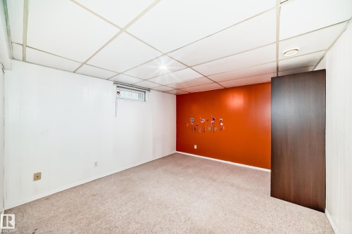 17719 84 Avenue, Edmonton, AB - Indoor Photo Showing Other Room
