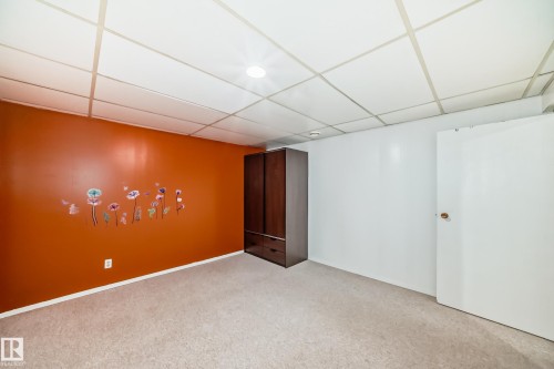 17719 84 Avenue, Edmonton, AB - Indoor Photo Showing Other Room
