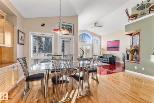 813 Proctor Wynd, Edmonton, AB - Indoor Photo Showing Dining Room