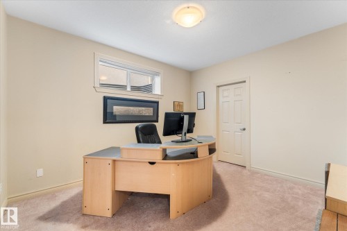 813 Proctor Wynd, Edmonton, AB - Indoor Photo Showing Office
